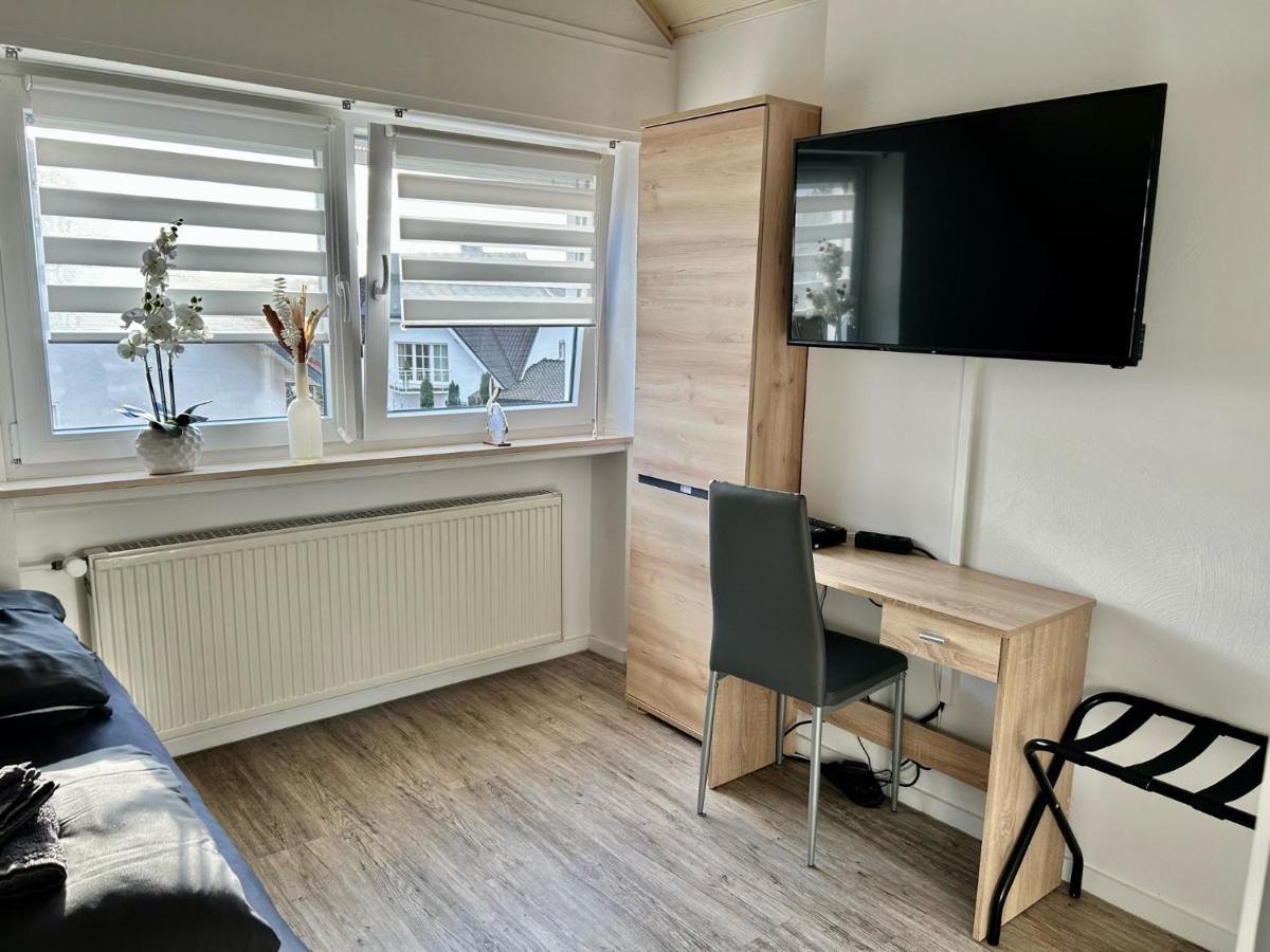 Gaestezimmer Beate Und Ferienwohnung Rheda Wiedenbrueck Екстериор снимка
